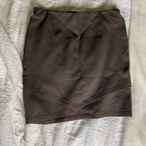 Aritzia Talula Primrose Gray Asymmetric Mini Skirt - Picture 2 of 3